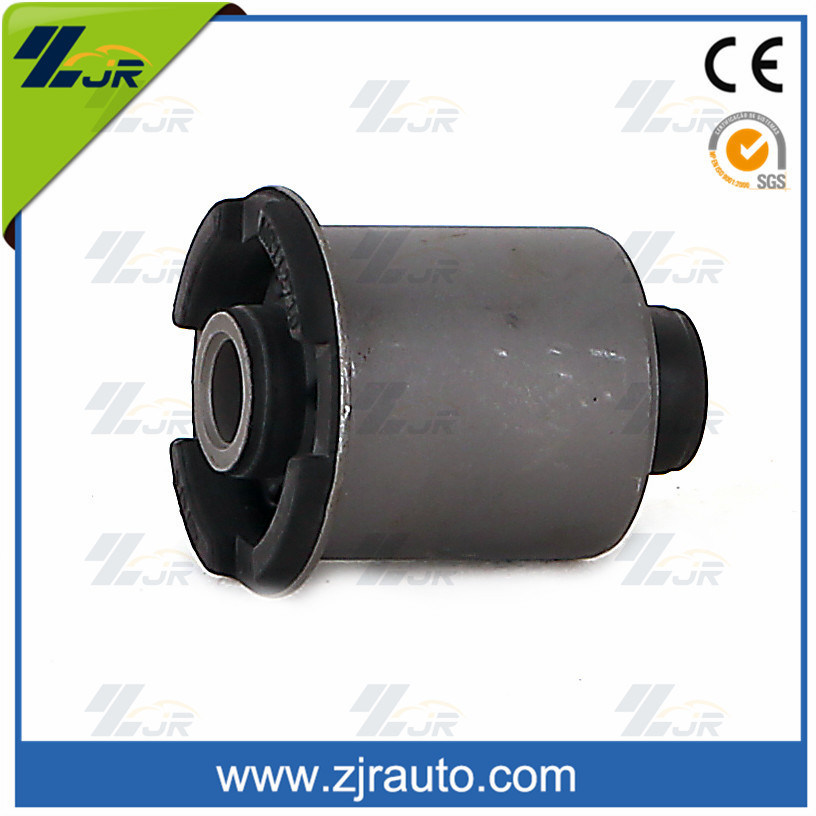 三菱汽车配件橡胶悬架衬套 MR112710